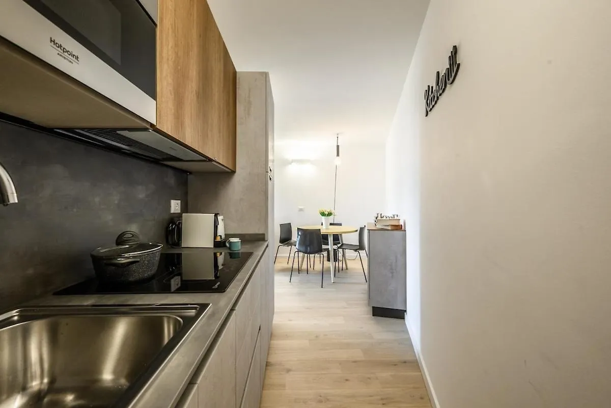 Duomo Design - Bilocale-Wifi-Ac Apartment Milan