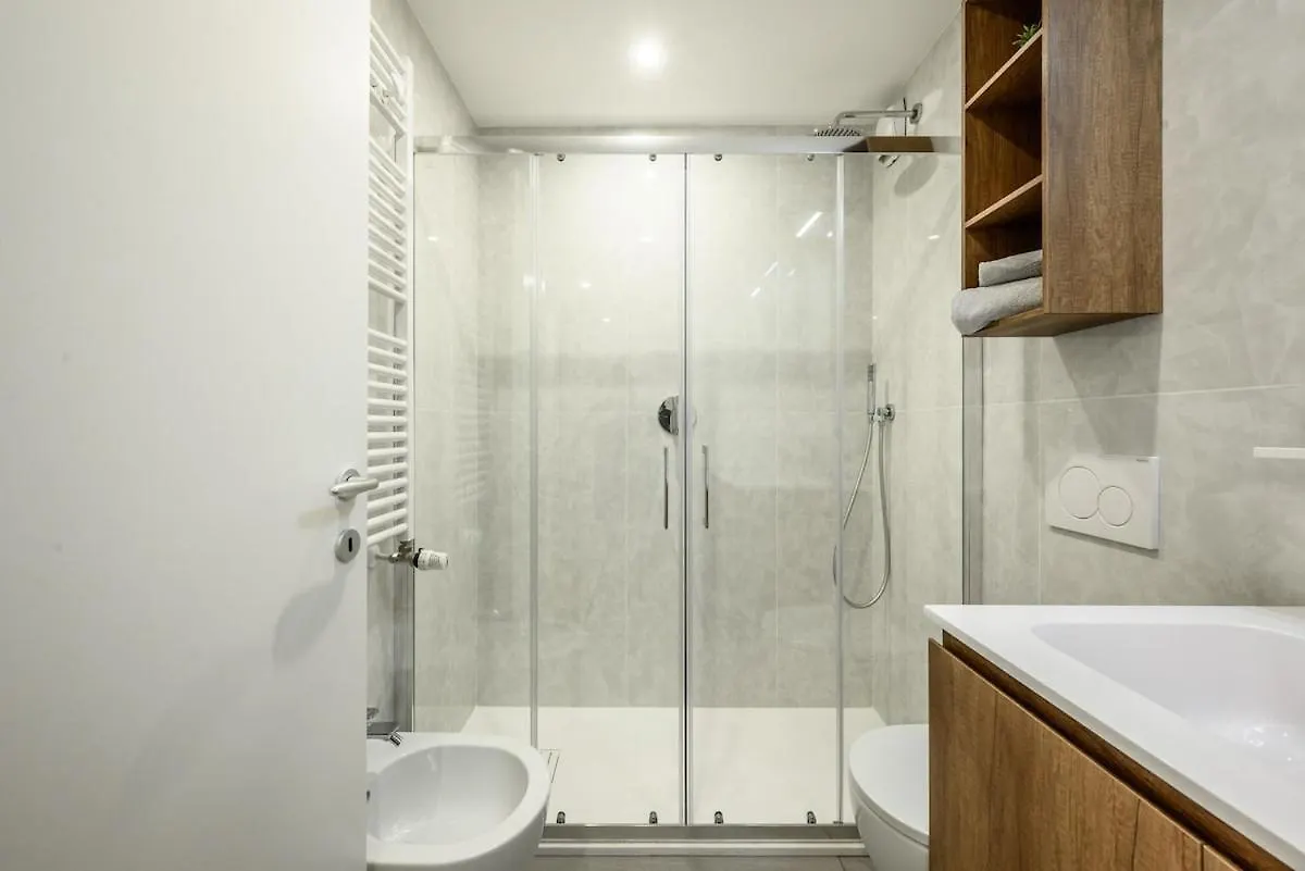 Duomo Design - Bilocale-Wifi-Ac Apartment Milan Italy
