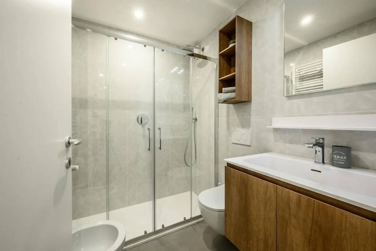 Duomo Design - Bilocale-Wifi-Ac Apartment Milan